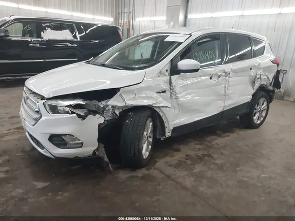 1FMCU9GD4KUC36799 2019 FORD ESCAPE - Image 2