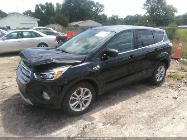 1FMCU9GD5HUA12160 2017 FORD ESCAPE - Image 2