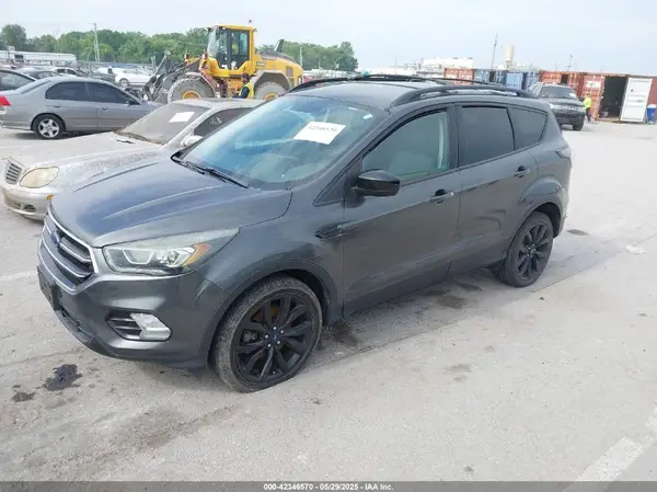 1FMCU9GD5HUA15334 2017 FORD ESCAPE - Image 2