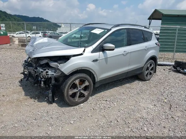 1FMCU9GD5HUA17813 2017 FORD ESCAPE - Image 2