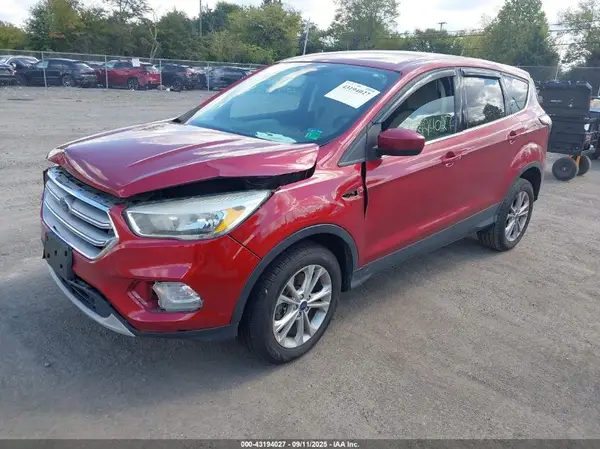 1FMCU9GD5HUA35244 2017 FORD ESCAPE - Image 2