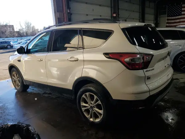 1FMCU9GD5HUA44543 2017 FORD ESCAPE - Image 2