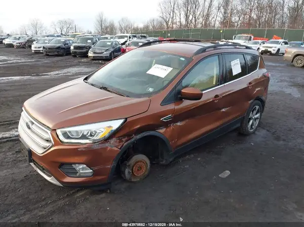 1FMCU9GD5HUA86789 2017 FORD ESCAPE - Image 2