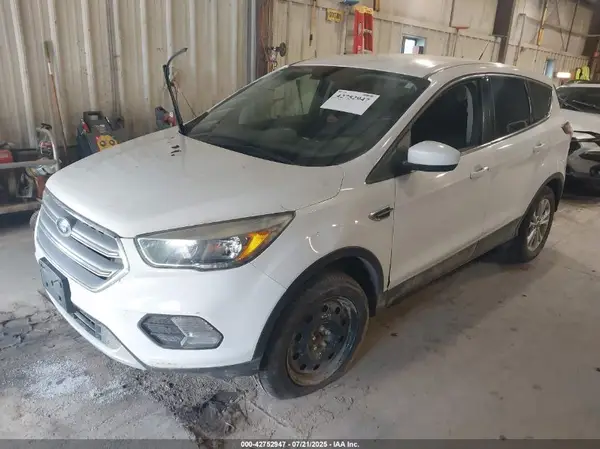 1FMCU9GD5HUA86937 2017 FORD ESCAPE - Image 2