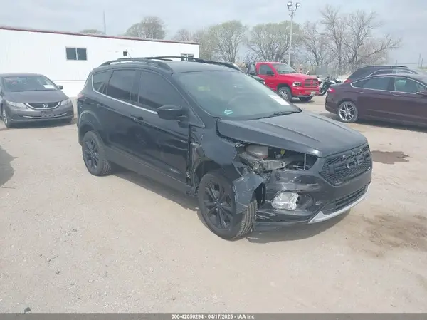 1FMCU9GD5HUB01064 2017 FORD ESCAPE - Image 1