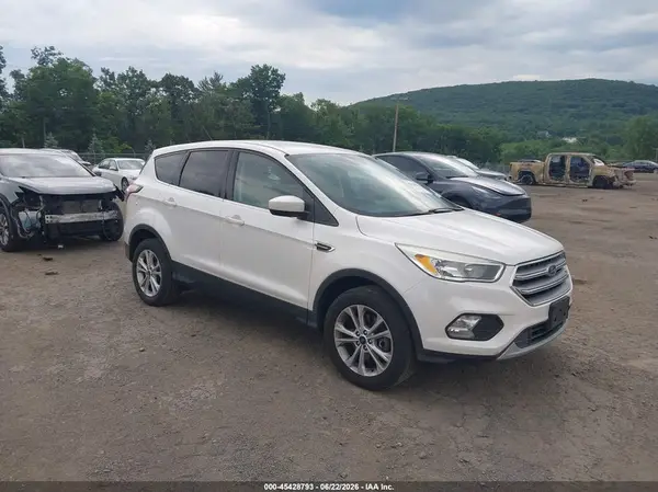 1FMCU9GD5HUB25784 2017 FORD ESCAPE - Image 1
