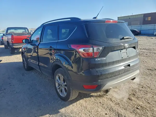 1FMCU9GD5HUB34632 2017 FORD ESCAPE - Image 2
