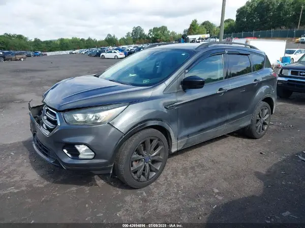 1FMCU9GD5HUB34873 2017 FORD ESCAPE - Image 2