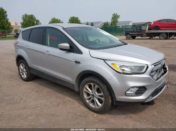 1FMCU9GD5HUB35280 2017 FORD ESCAPE - Image 1