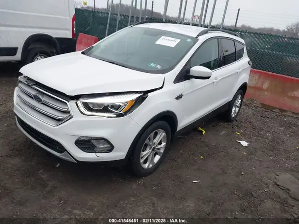 1FMCU9GD5HUB56114 2017 FORD ESCAPE - Image 2