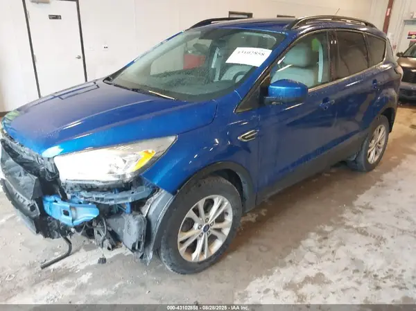 1FMCU9GD5HUB82700 2017 FORD ESCAPE - Image 2