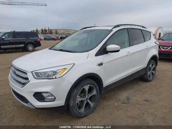 1FMCU9GD5HUB84155 2017 FORD ESCAPE - Image 2