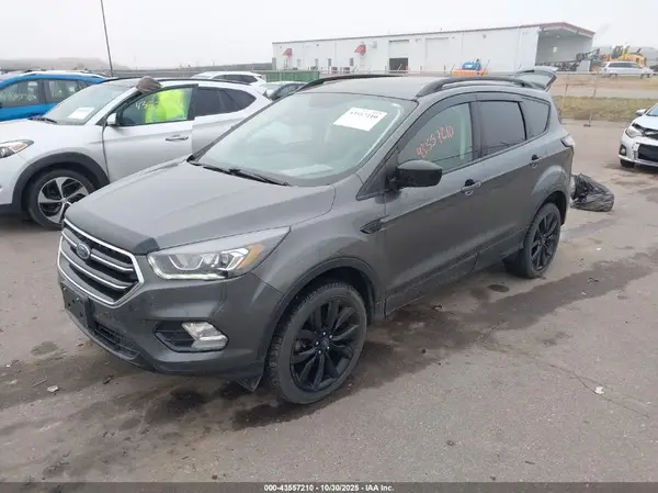 1FMCU9GD5HUC10981 2017 FORD ESCAPE - Image 2