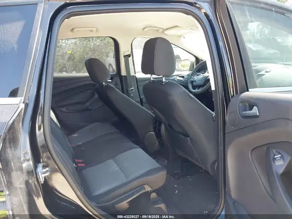 1FMCU9GD5HUC20135 2017 FORD ESCAPE - Image 8