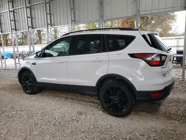1FMCU9GD5HUC25593 2017 FORD ESCAPE - Image 2