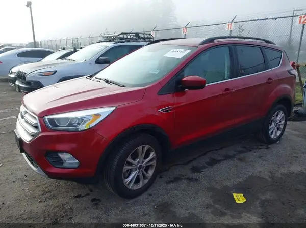 1FMCU9GD5HUC27358 2017 FORD ESCAPE - Image 2