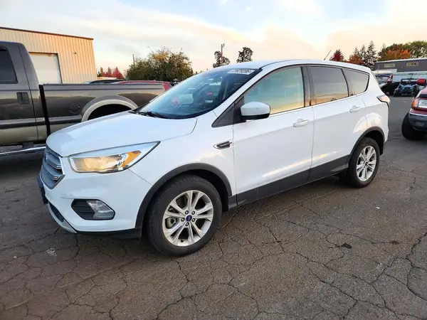 1FMCU9GD5HUC35198 2017 FORD ESCAPE - Image 1