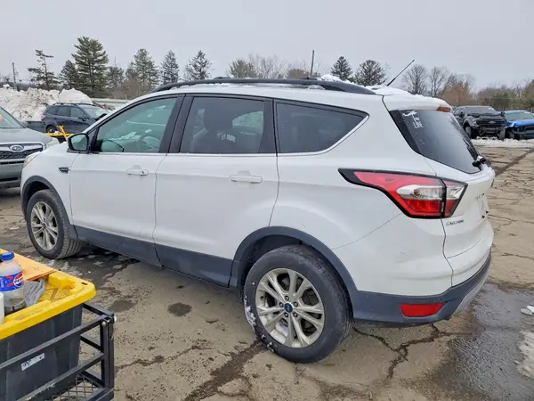 1FMCU9GD5HUC36934 2017 FORD ESCAPE - Image 2