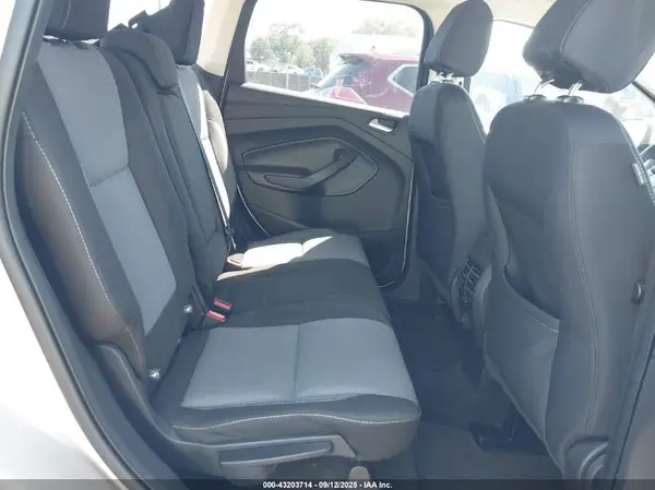 1FMCU9GD5HUC42104 2017 FORD ESCAPE - Image 8