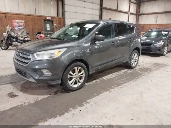 1FMCU9GD5HUC42393 2017 FORD ESCAPE - Image 2