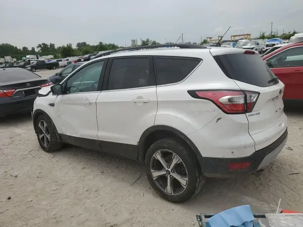 1FMCU9GD5HUC49974 2017 FORD ESCAPE - Image 2