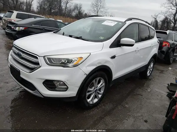 1FMCU9GD5HUC70498 2017 FORD ESCAPE - Image 2