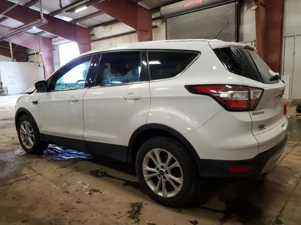 1FMCU9GD5HUC90556 2017 FORD ESCAPE - Image 2
