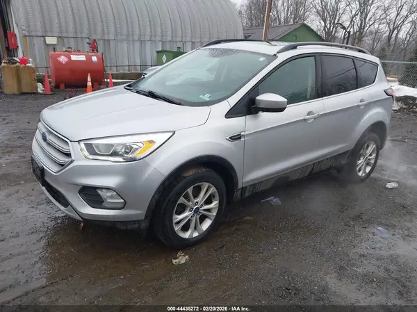 1FMCU9GD5HUD14600 2017 FORD ESCAPE - Image 2