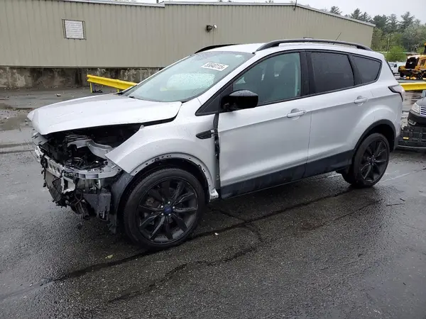 1FMCU9GD5HUD70827 2017 FORD ESCAPE - Image 1