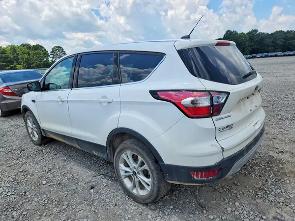 1FMCU9GD5HUD94576 2017 FORD ESCAPE - Image 2