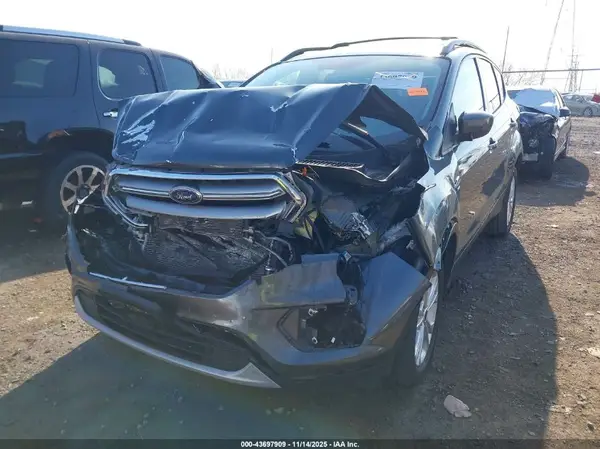 1FMCU9GD5HUE52301 2017 FORD ESCAPE - Image 2