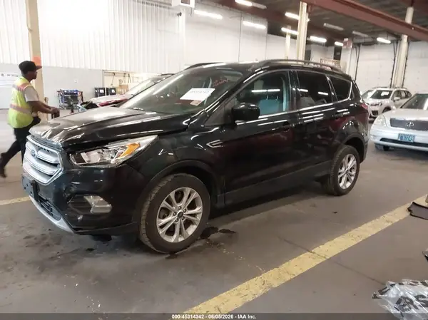 1FMCU9GD5HUF07989 2017 FORD ESCAPE - Image 2