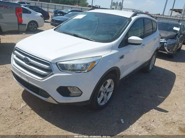 1FMCU9GD5JUA05182 2018 FORD ESCAPE - Image 2