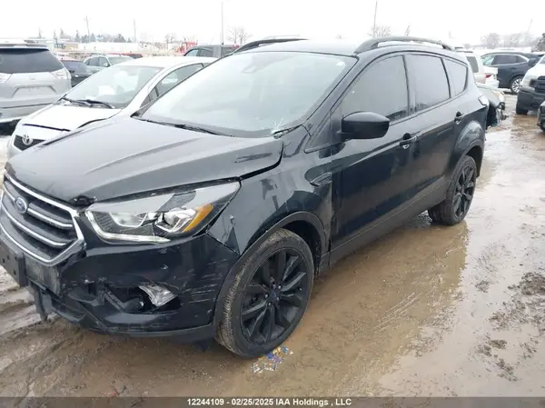 1FMCU9GD5JUA25738 2018 FORD ESCAPE - Image 2