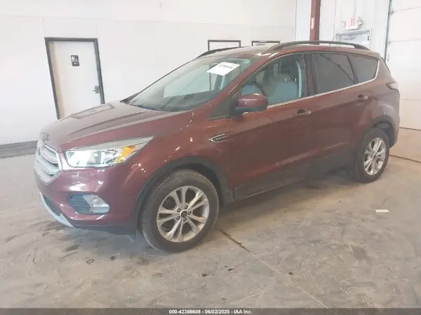 1FMCU9GD5JUA30230 2018 FORD ESCAPE - Image 2