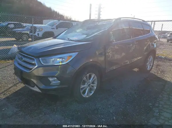 1FMCU9GD5JUA32222 2018 FORD ESCAPE - Image 2