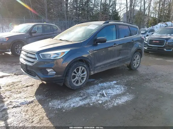 1FMCU9GD5JUA46122 2018 FORD ESCAPE - Image 2