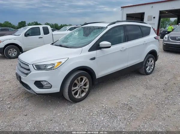 1FMCU9GD5JUA66063 2018 FORD ESCAPE - Image 2