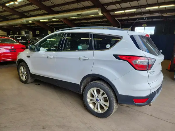 1FMCU9GD5JUB01295 2018 FORD ESCAPE - Image 2
