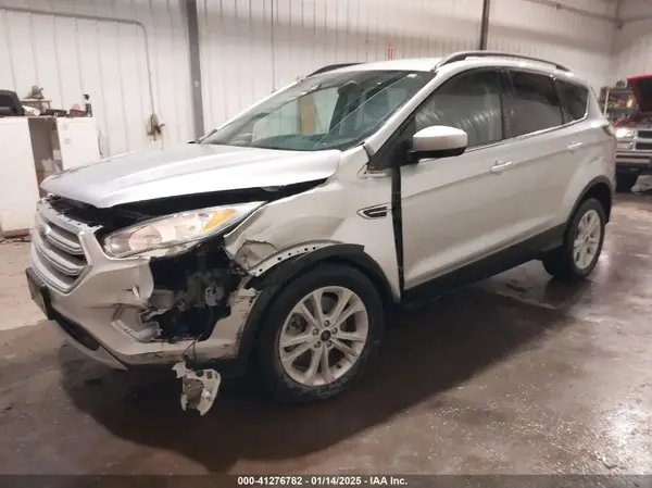 1FMCU9GD5JUB43952 2018 FORD ESCAPE - Image 2