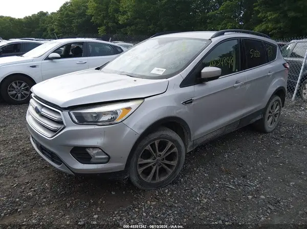 1FMCU9GD5JUB57964 2018 FORD ESCAPE - Image 2