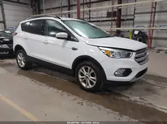 1FMCU9GD5JUC11375 2018 FORD ESCAPE