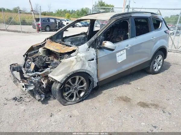 1FMCU9GD5JUC11764 2018 FORD ESCAPE - Image 2