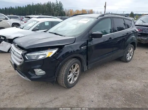 1FMCU9GD5JUC19640 2018 FORD ESCAPE - Image 2