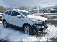 1FMCU9GD5JUC25213 2018 FORD ESCAPE