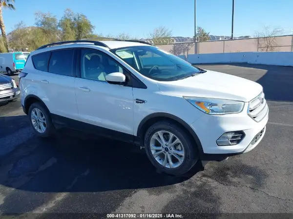 1FMCU9GD5JUC32582 2018 FORD ESCAPE - Image 1