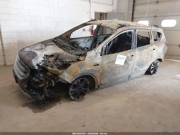 1FMCU9GD5JUC35417 2018 FORD ESCAPE - Image 2