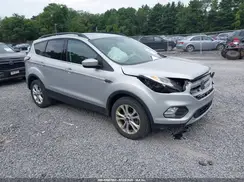 1FMCU9GD5JUC40441 2018 FORD ESCAPE