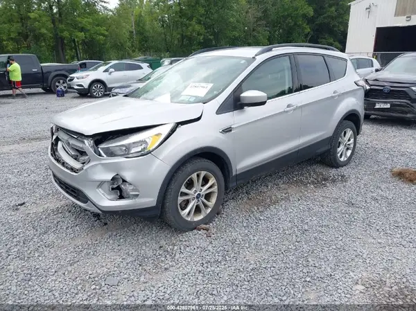 1FMCU9GD5JUC40441 2018 FORD ESCAPE - Image 2