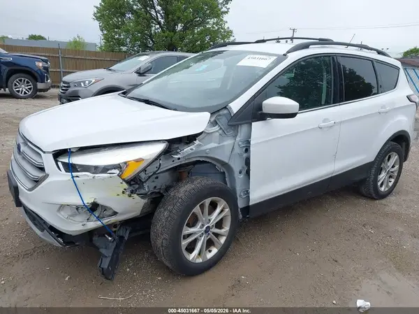 1FMCU9GD5JUC49902 2018 FORD ESCAPE - Image 2